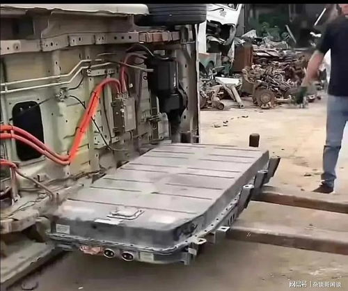 再次強(qiáng)調(diào) 新能源汽車不是高科技,傳統(tǒng)燃油車公司能快速研發(fā)出來(lái)